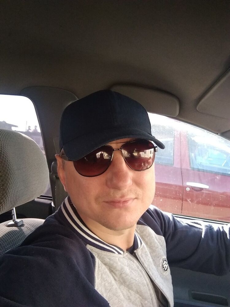  ,   Roman, 36 ,  