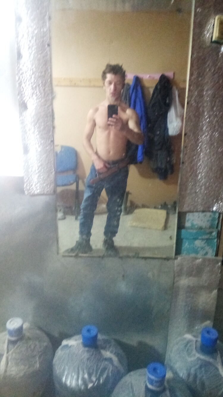  ,   Alexander, 25 ,   ,   