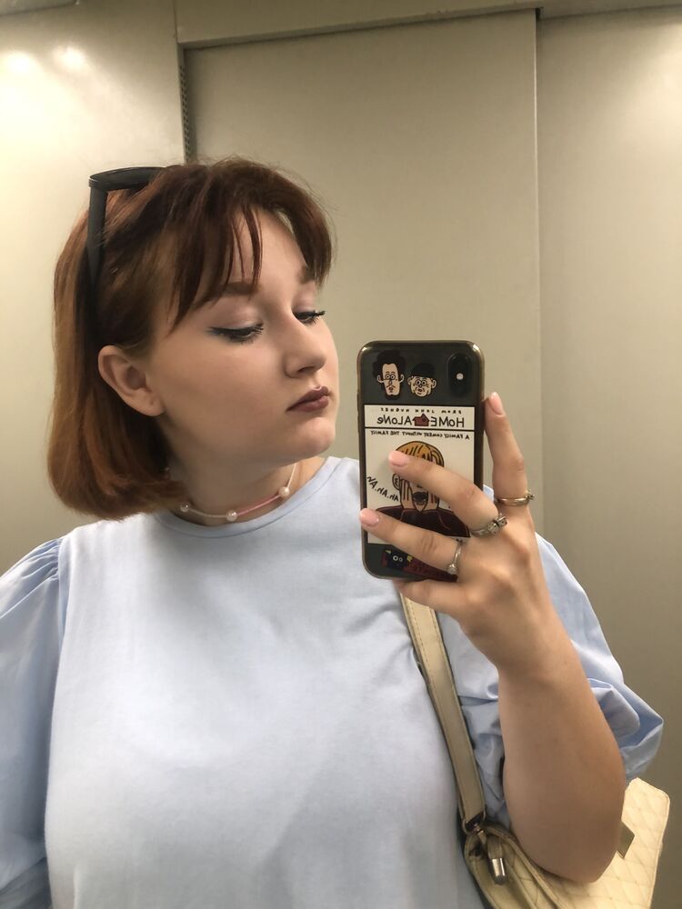  --,   Anastasia, 21 ,   ,   , c , 