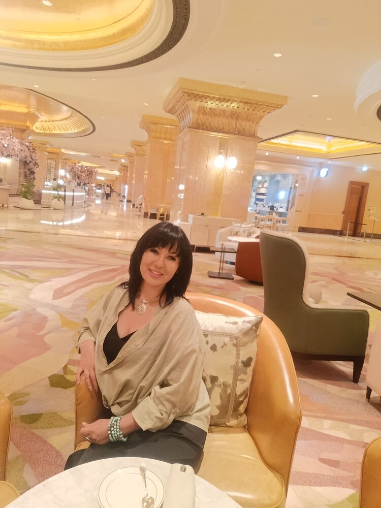  53864559  Lina, 42 ,    