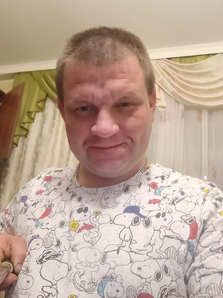  44155449  Dmytro, 35 ,    