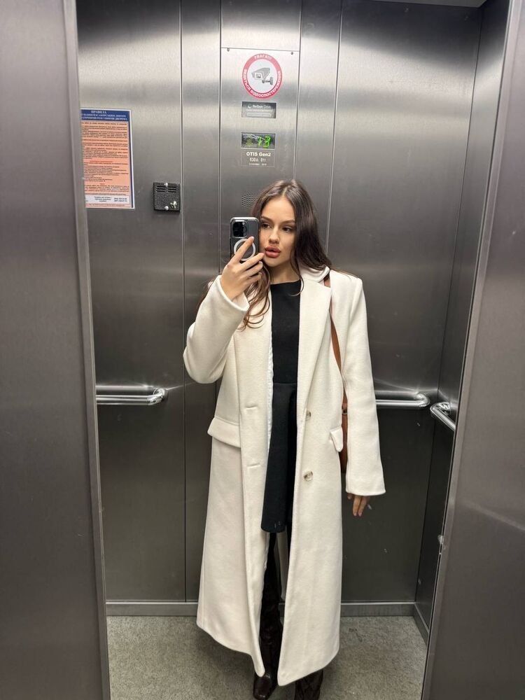  42216309  Vika, 25 ,    