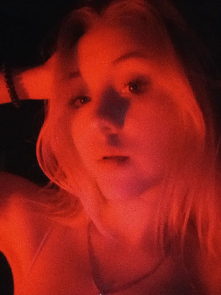  ,   Ange_lohekk, 19 ,   ,   