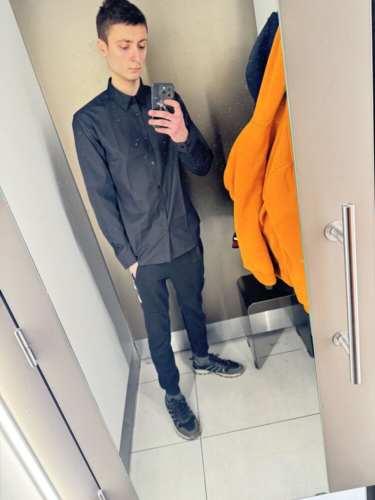  50940479  Rostislav, 21 ,    -