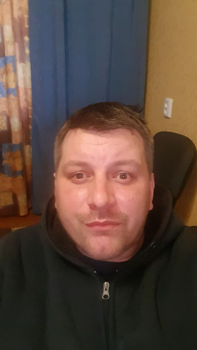  ,   Stas, 41 ,   ,   
