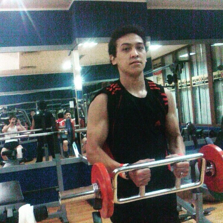 ���� 20220579 ������� Ying Yang, 34 ����, ���� ���������� � �������