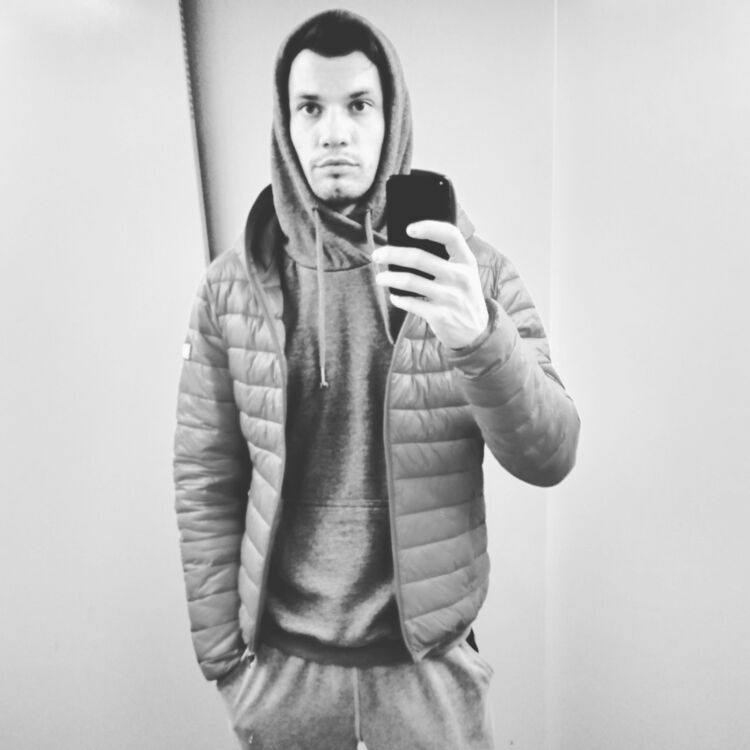  ,   Denis, 34 ,   ,   , c 