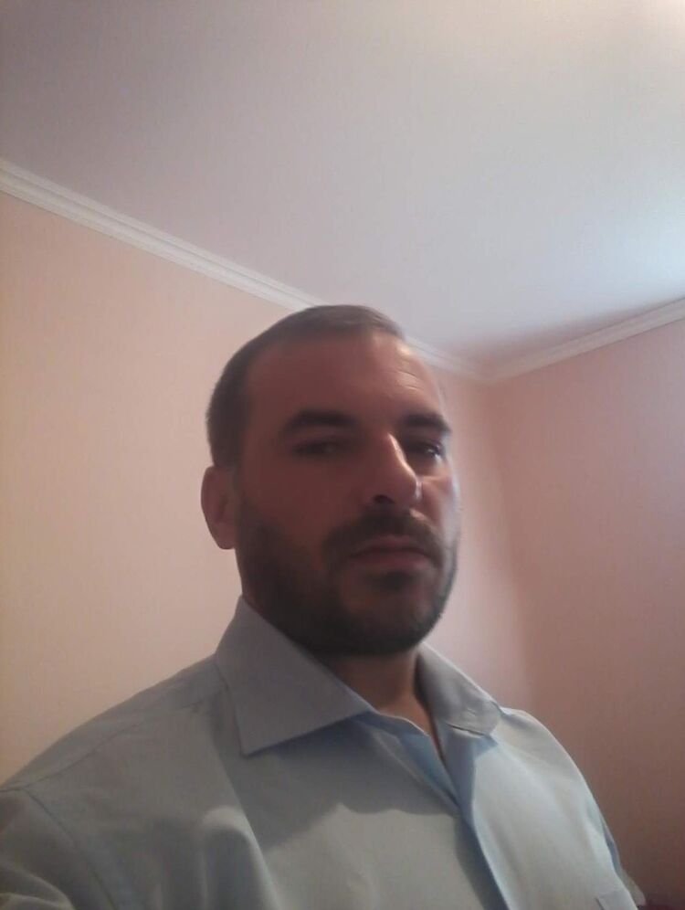  ,   Arman, 39 ,     , c 