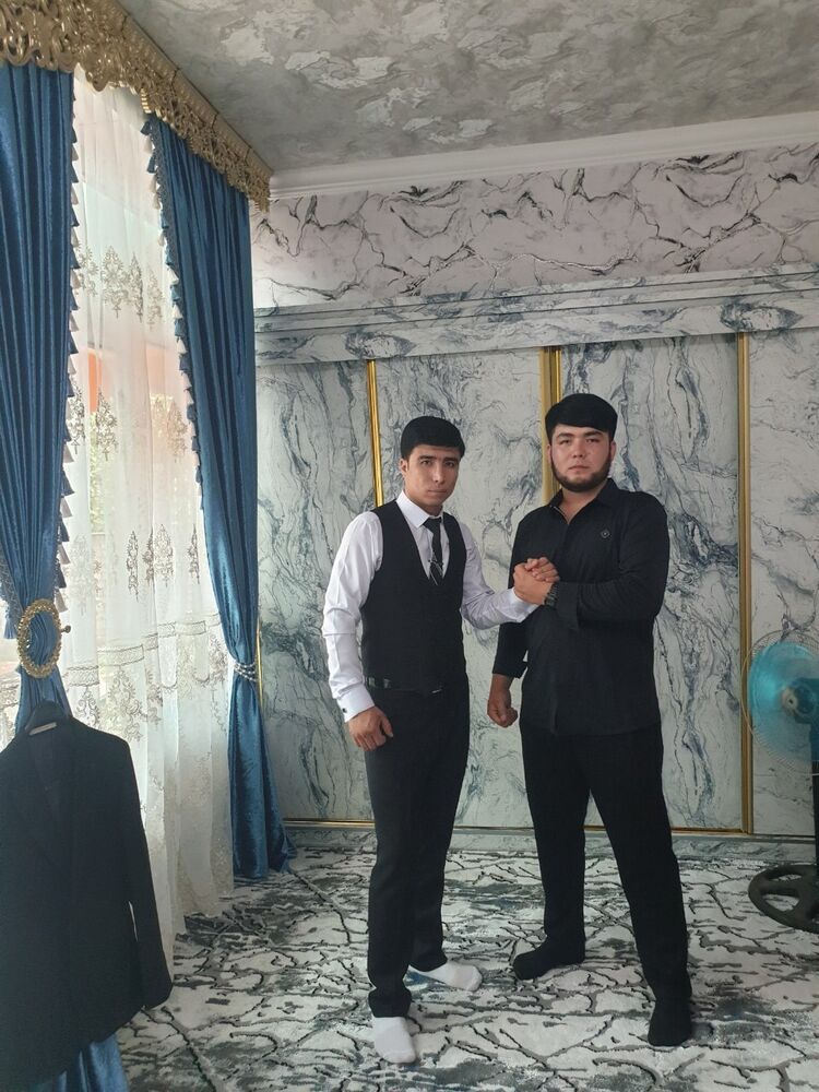  45662119  Ozodbek, 25 ,    