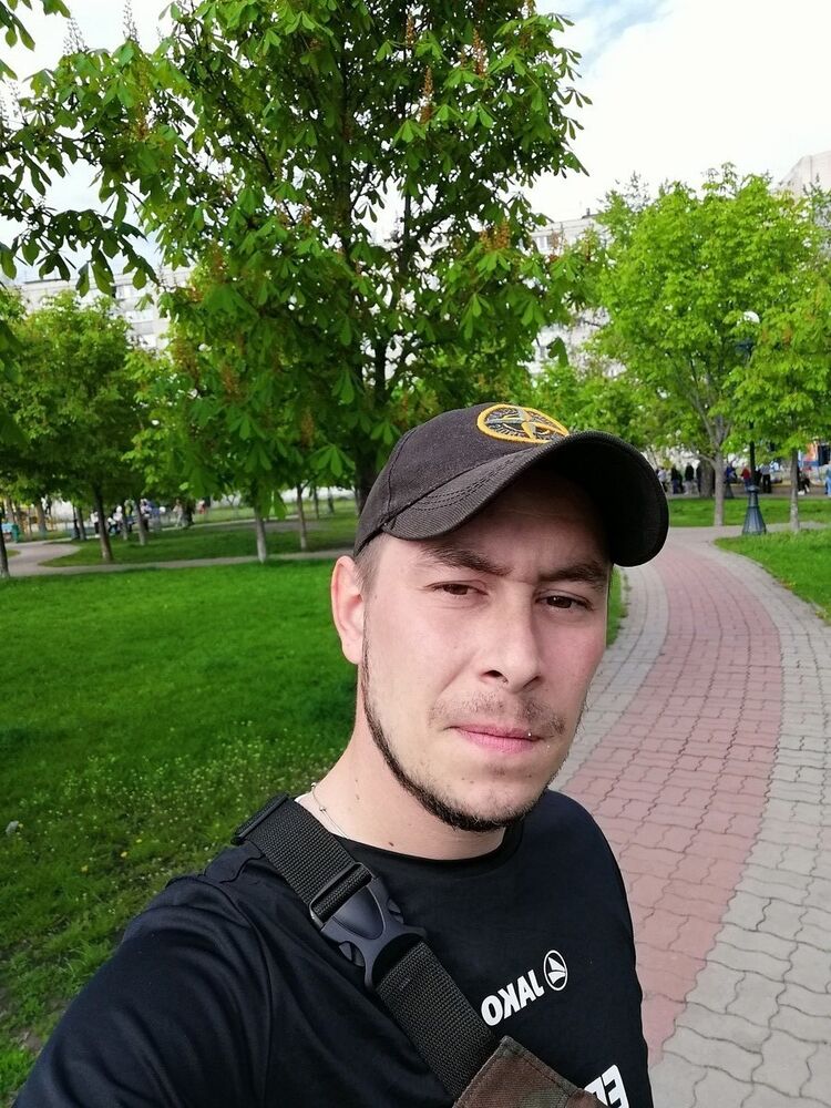  19169439  Ruslan, 35 ,    