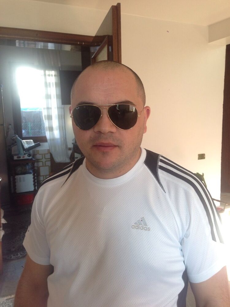  ,   Sergiu, 40 ,   ,   , c 