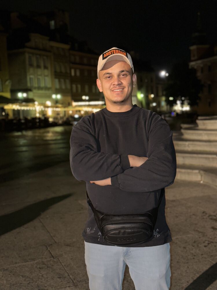  38362919  Myrat, 26 ,    