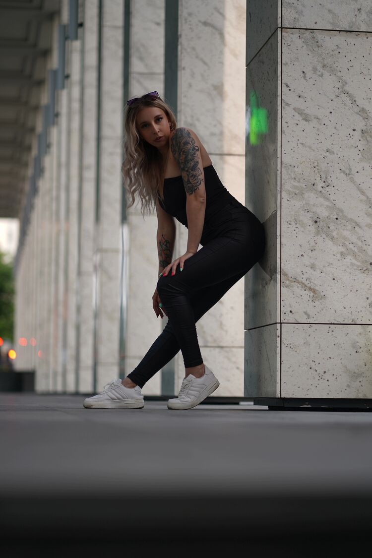  53798269  , 28 ,    