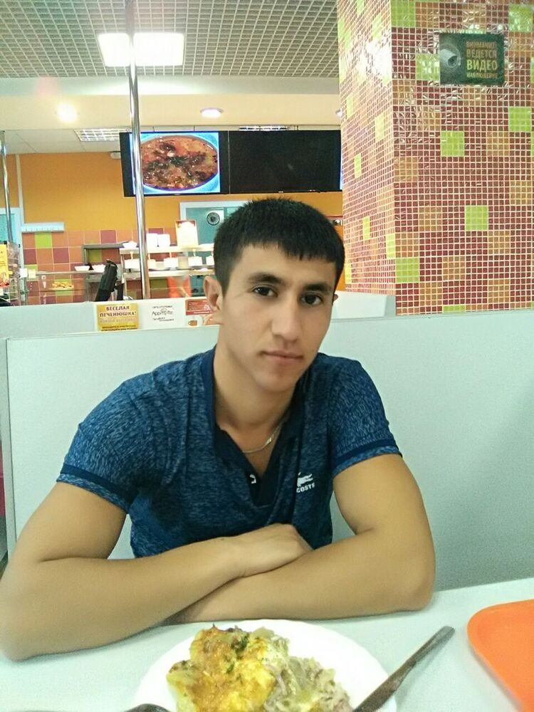  ,   Elbek, 33 ,  