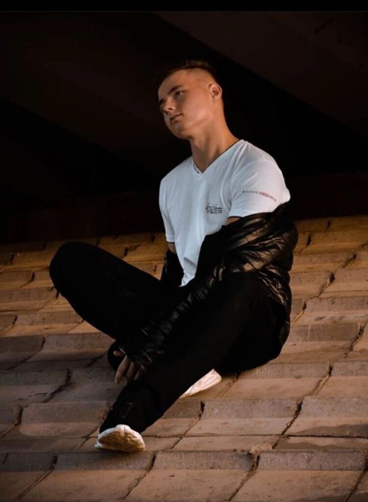  ,   Black, 26 ,   ,   , c , 