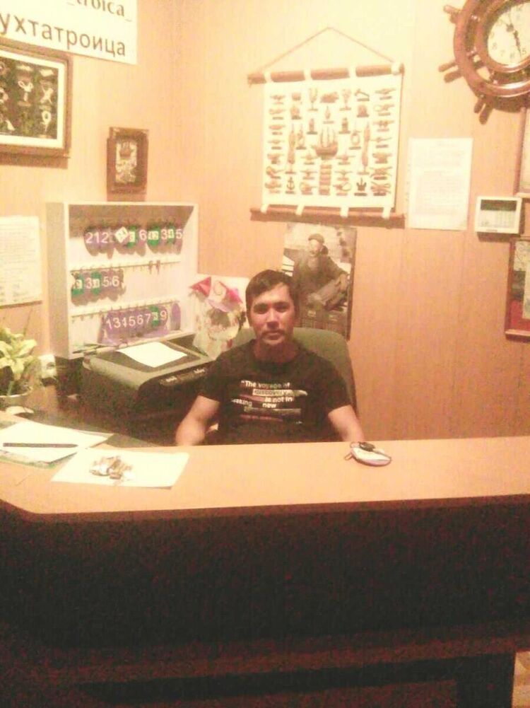  22411319  Nodirbek, 39 ,    