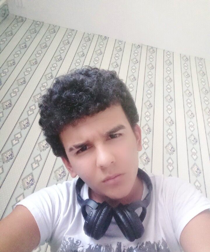  29055489  Tayler, 21 ,    