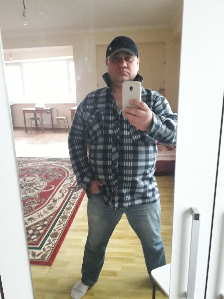  11607839  Igor, 50 ,    