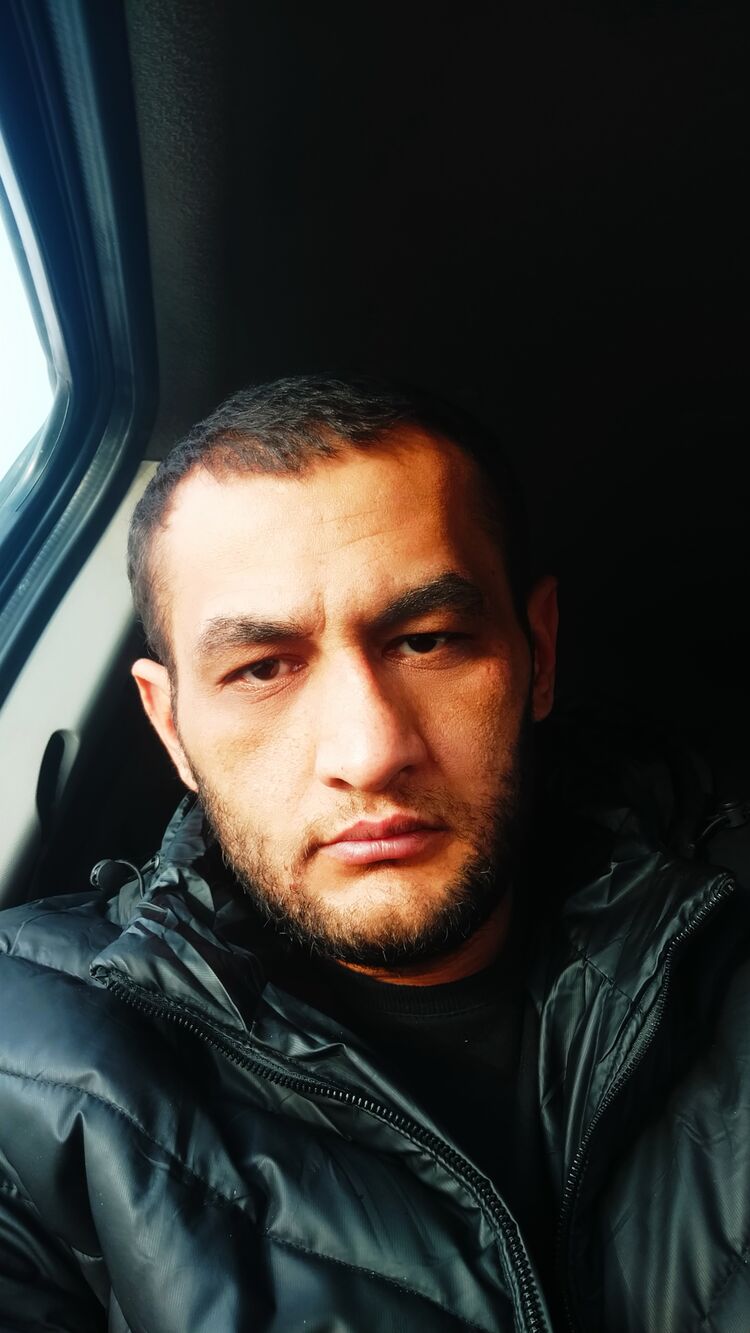  26828169  Abdullo, 41 ,    