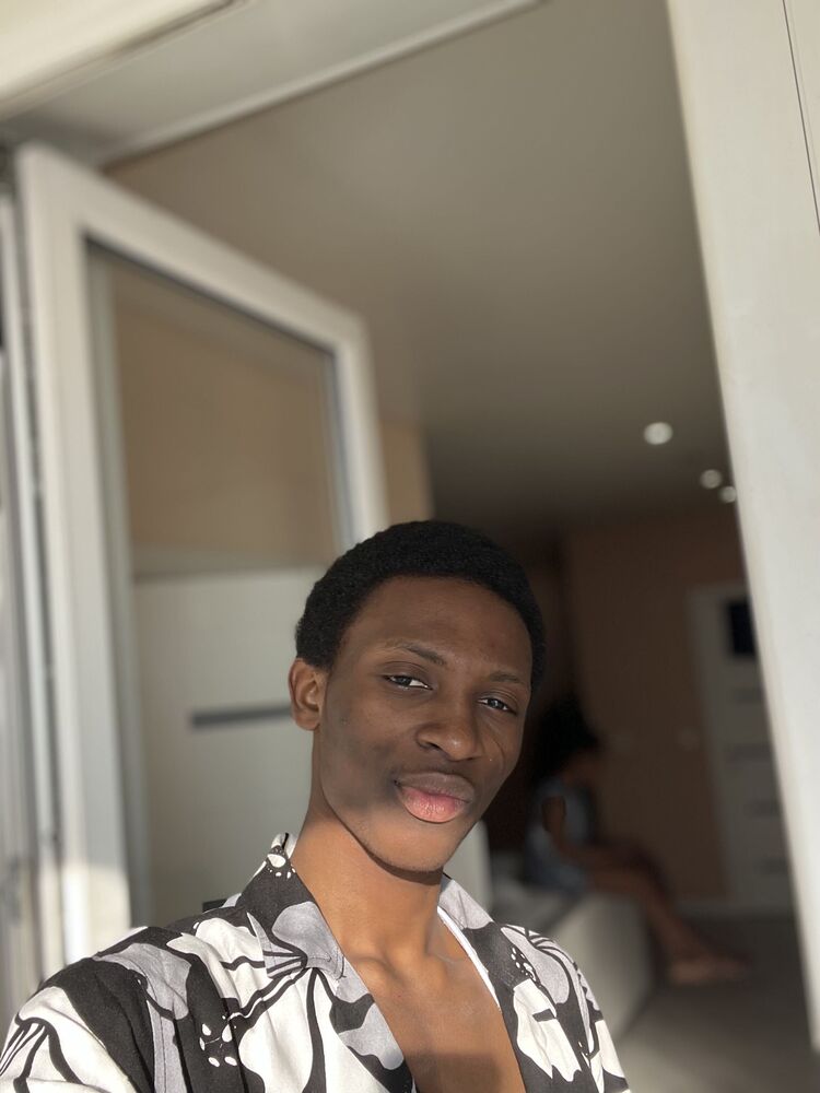  33790109  Josias, 23 ,    