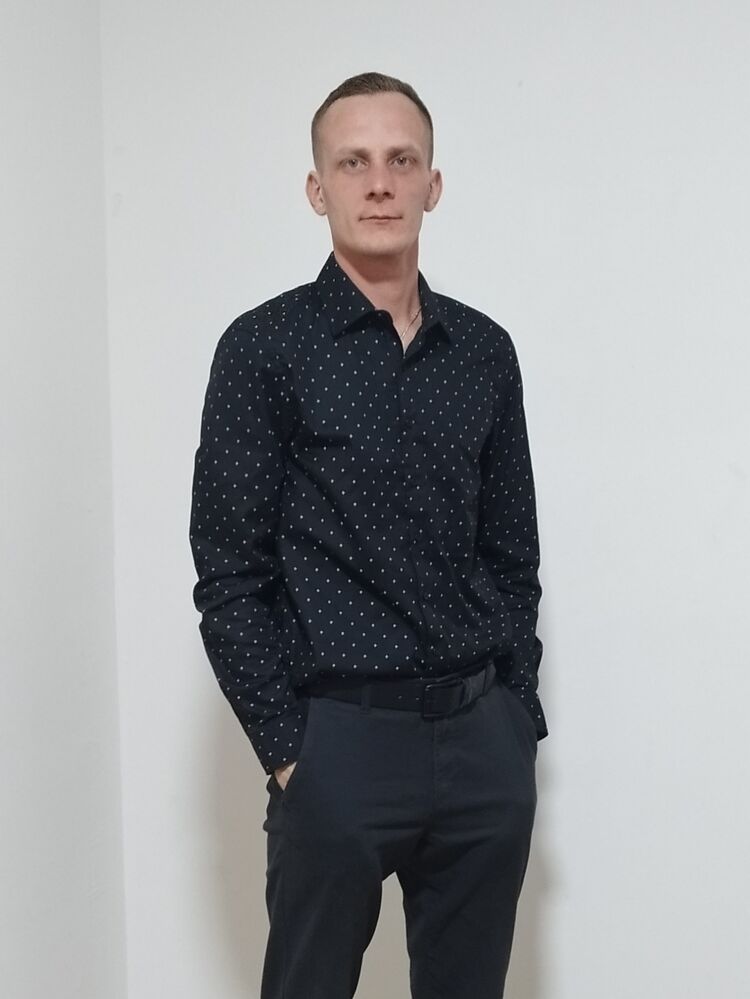  Sabac,   , 32 ,     , c 