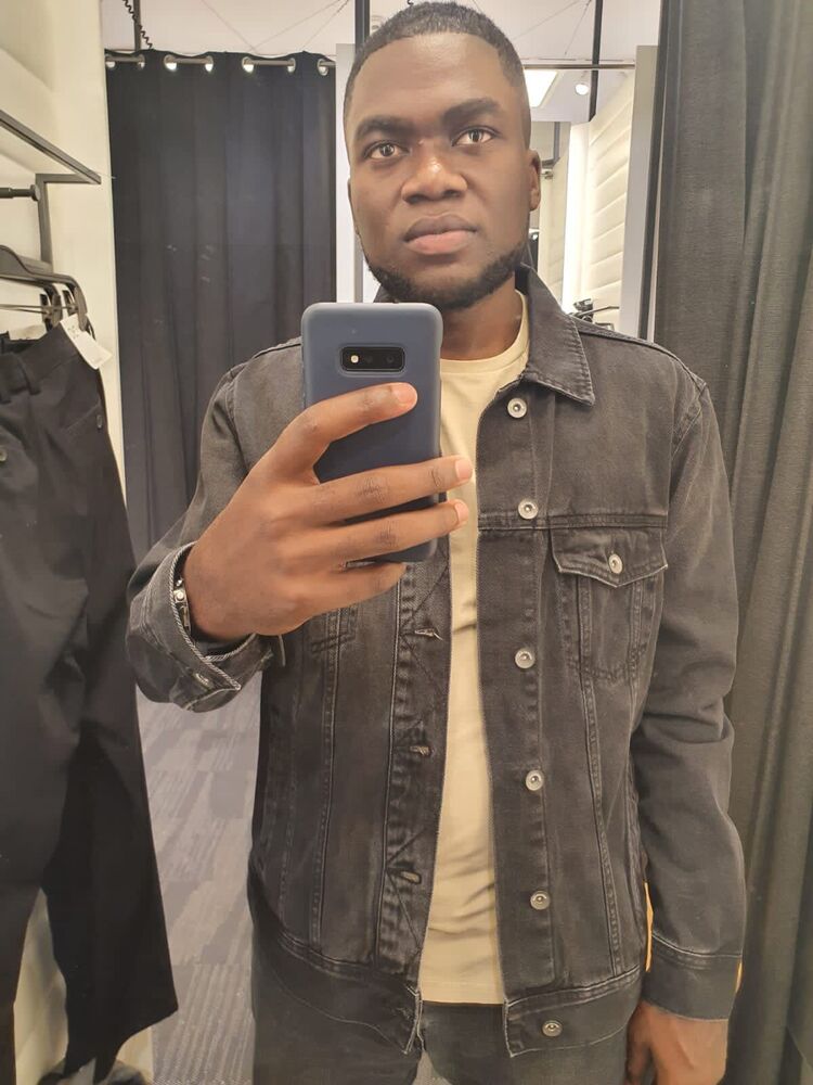  30258869  , 28 ,    