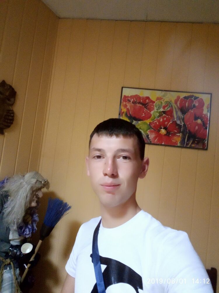  ,   Sergei, 31 ,   ,   , c 