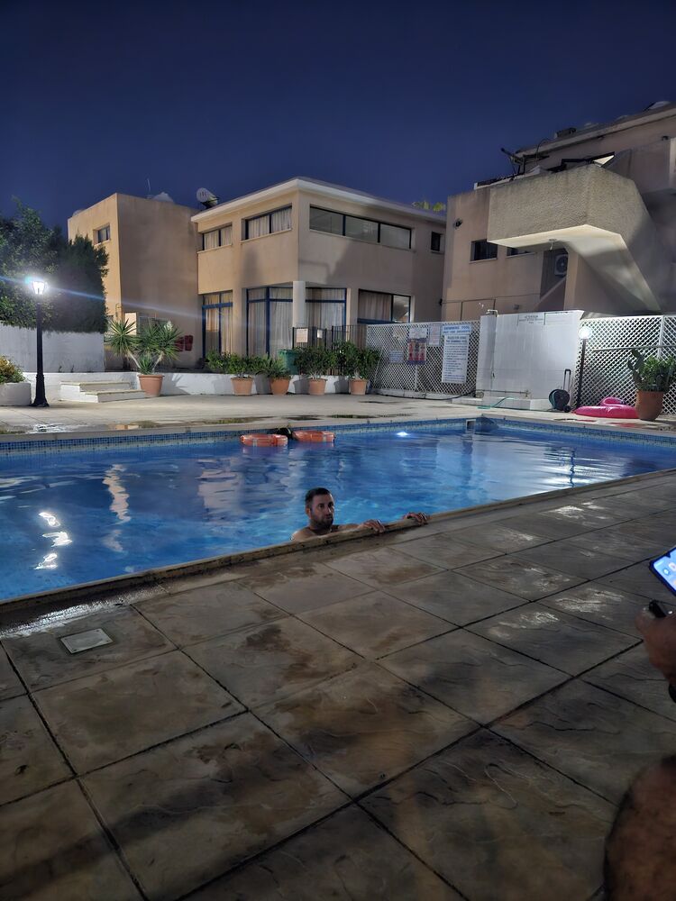  39197909  Iorgo, 35 ,    Nicosia