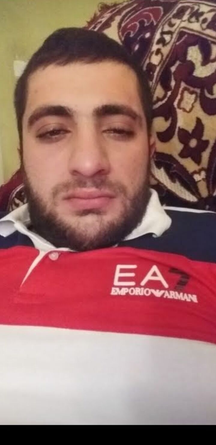  ,   Arman, 35 ,   ,   