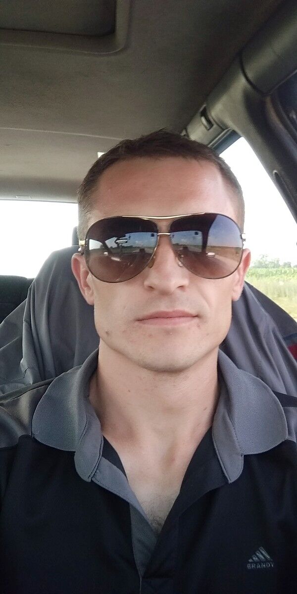  14438279  Nicolai, 32 ,    
