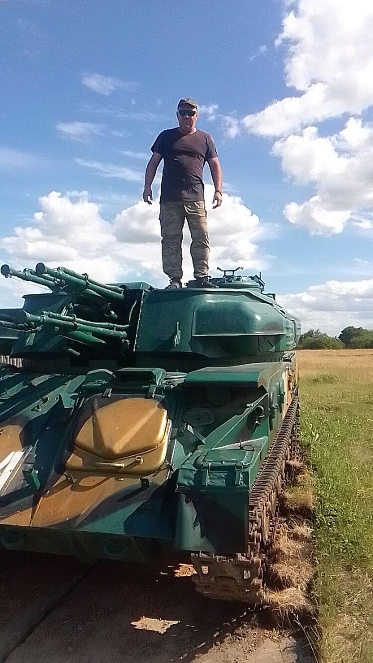  48403919  , 51 ,    
