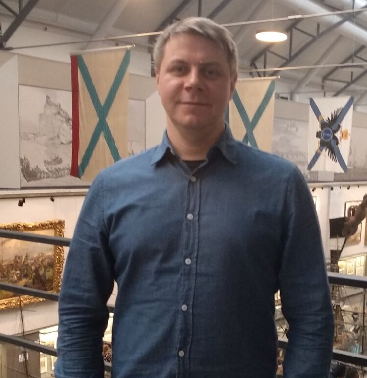 ���� 16332819 ������� Ը���, 48 ���, ���� ���������� � �����-����������