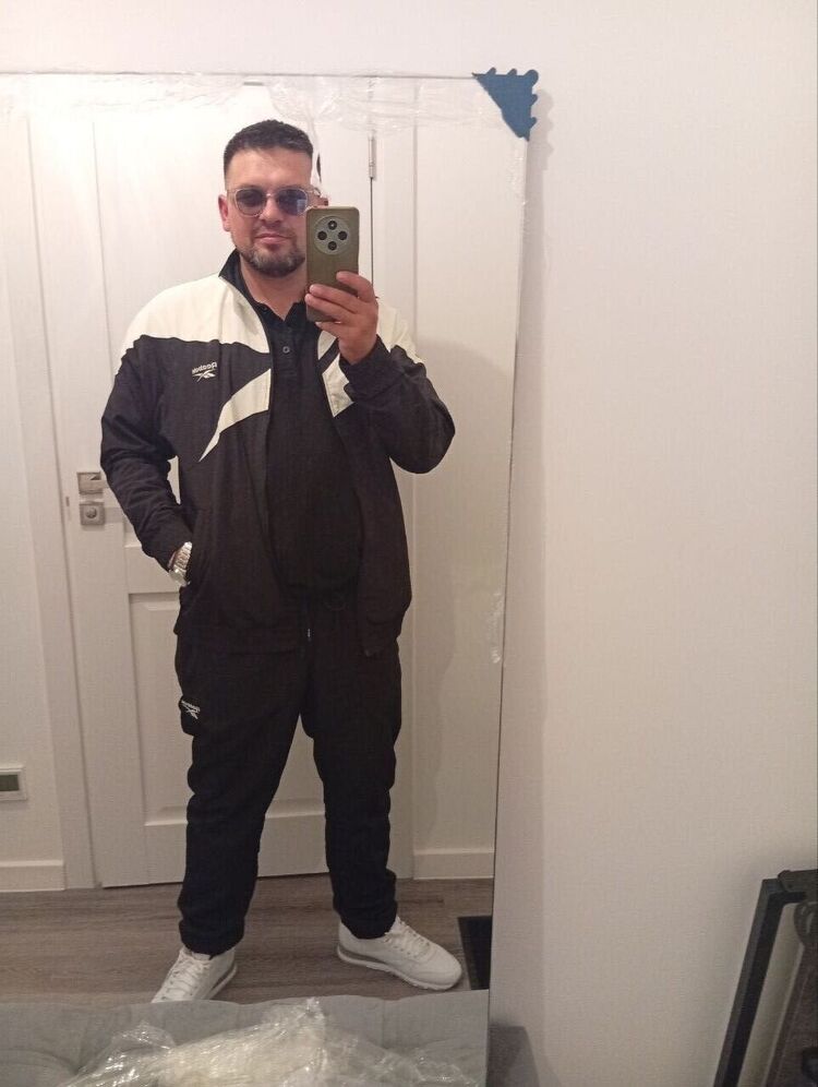  54116059  , 39 ,    -