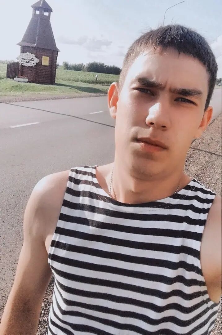  ,   Albert, 24 ,   ,   