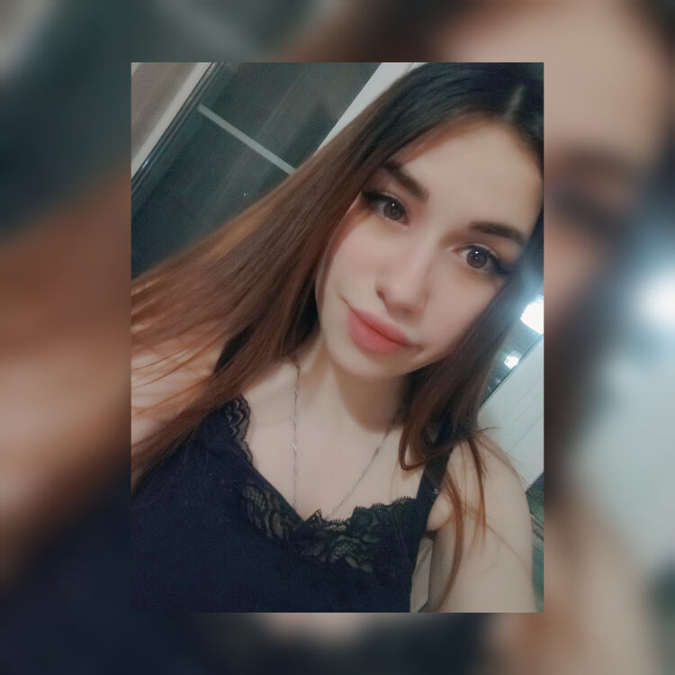  49667279  , 21 ,    
