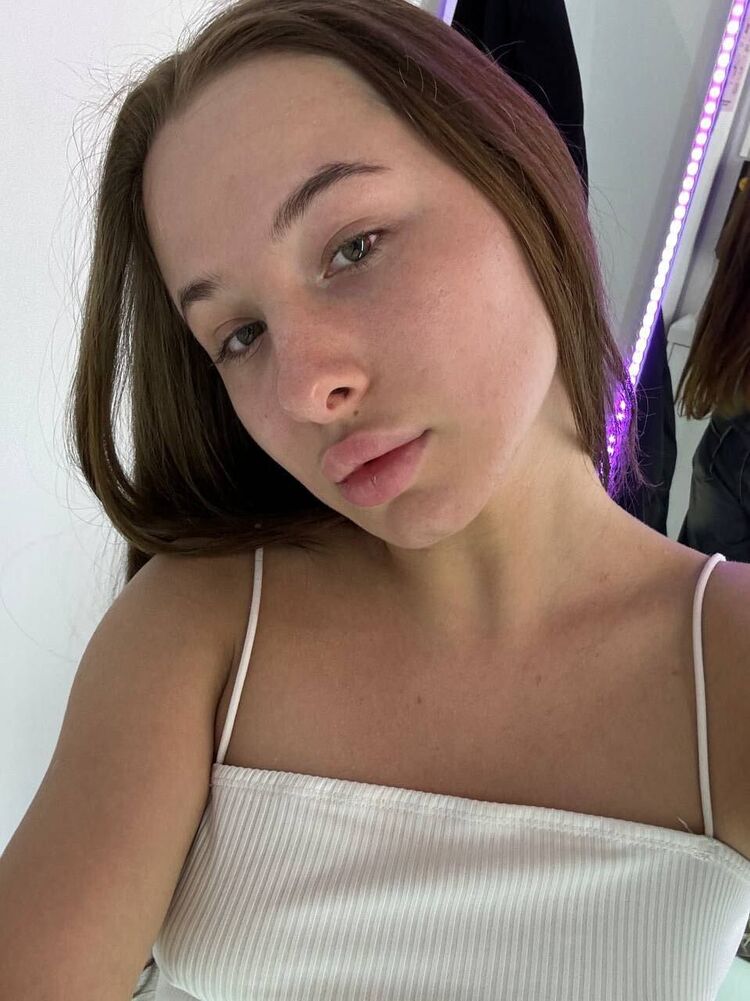  52057019  , 24 ,    