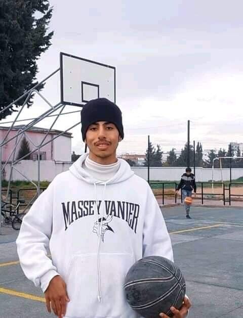  ,   Ali, 26 ,   ,   