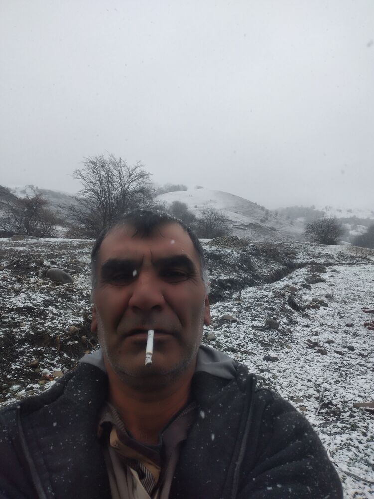  47612689  M, 47 ,    