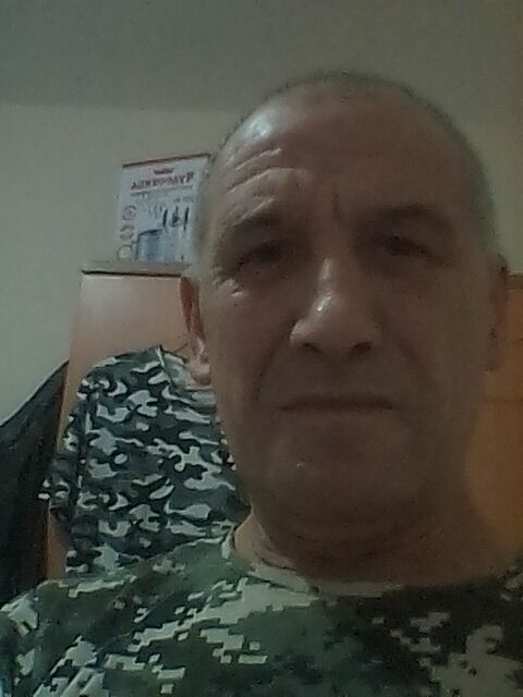  48365399  , 53 ,    