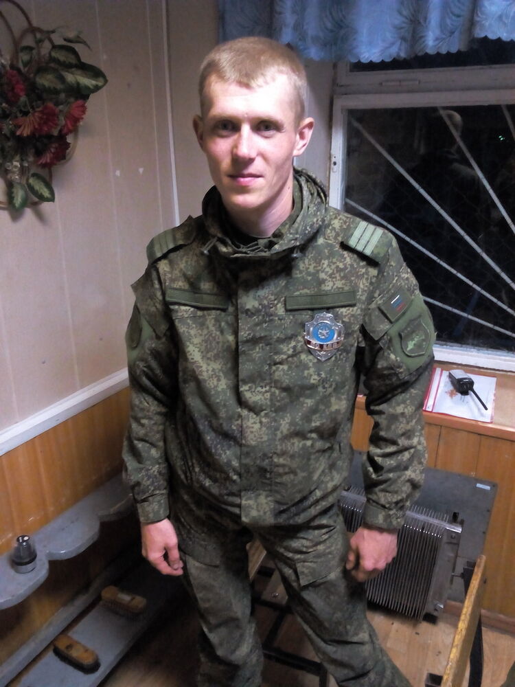  7256129  Anton, 37 ,    