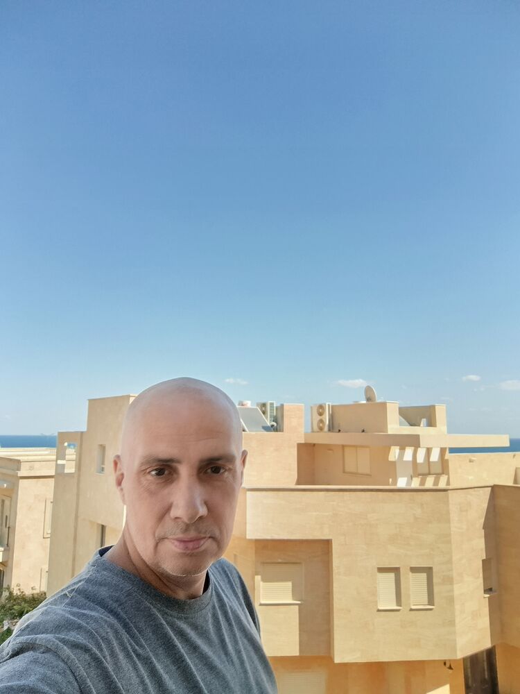  Rishon LeZiyyon,   , 52 ,   c 
