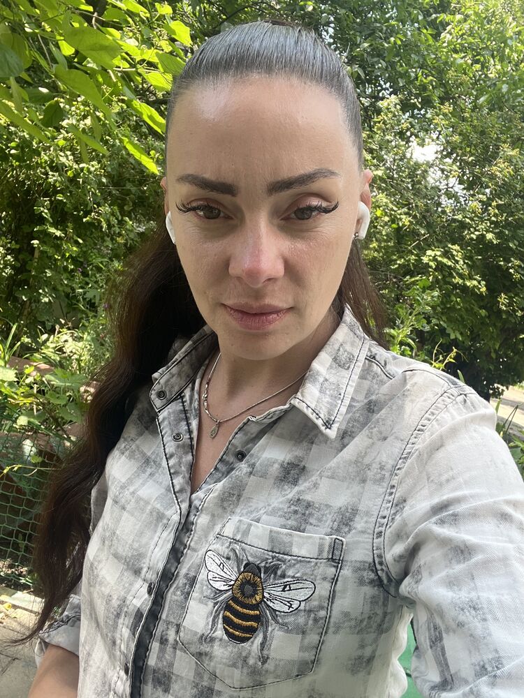  52443099  , 46 ,    --