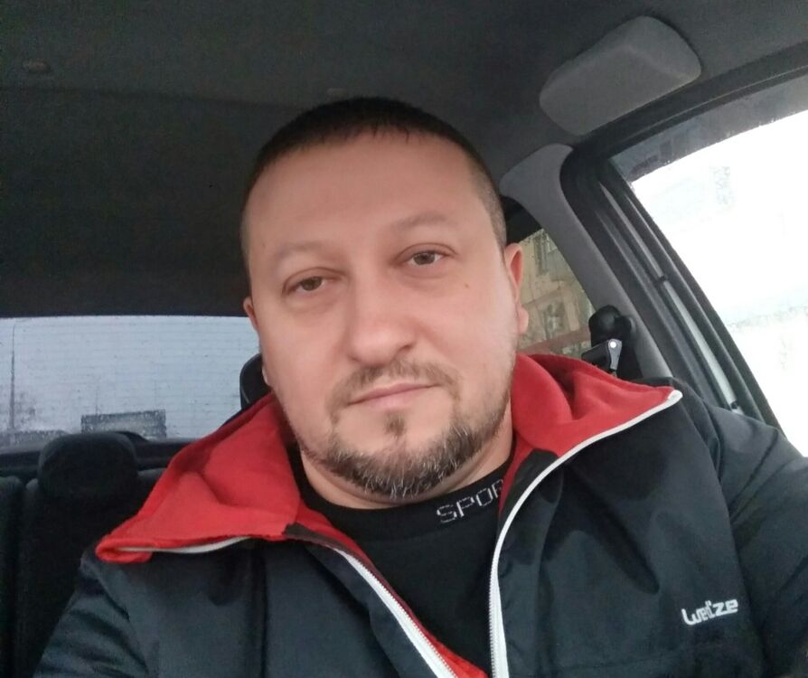 51833749  , 44 ,    