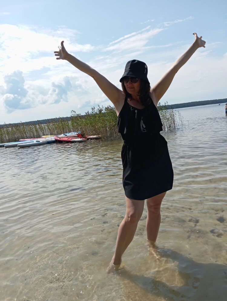 ,   Nata, 46 ,   c 