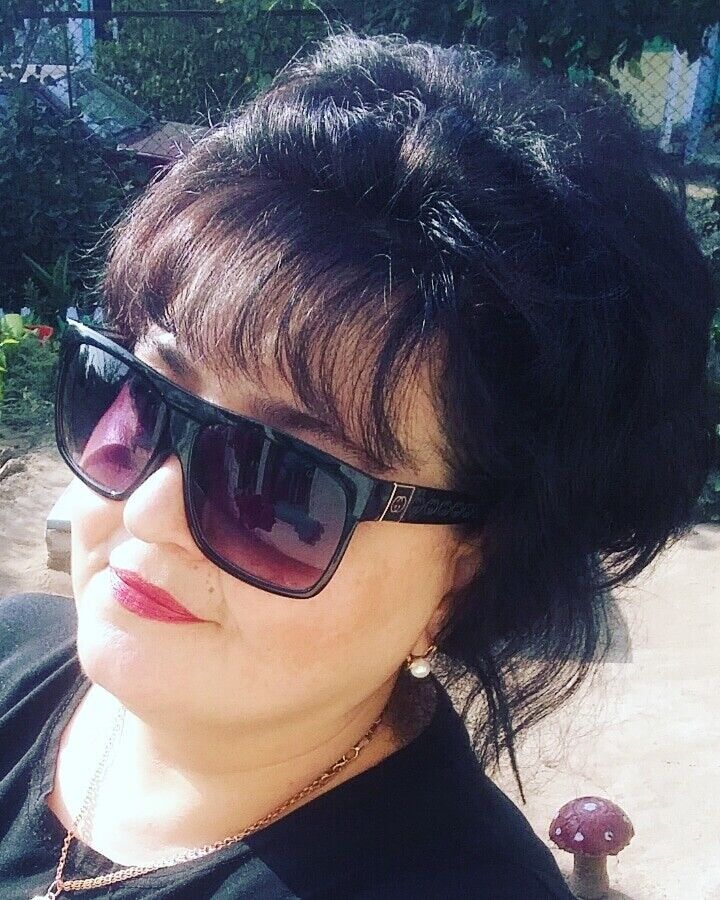  49866069  Tanya, 47 ,    