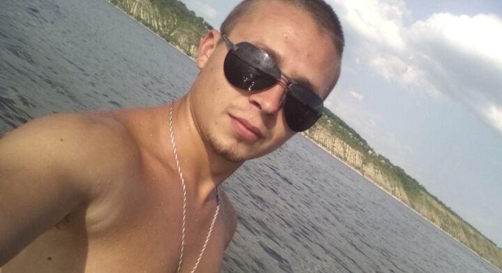  44681379  , 33 ,    