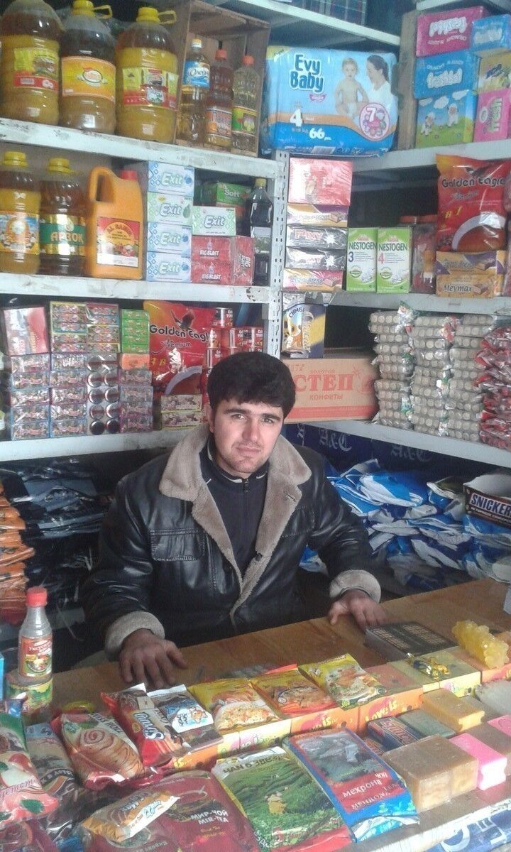  ,   Jorjo, 35 ,   