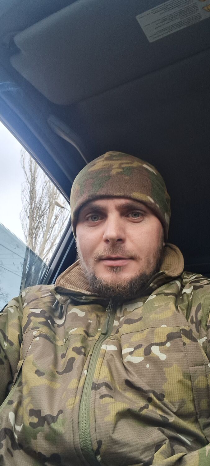  ,   Bogdan, 31 ,   ,   