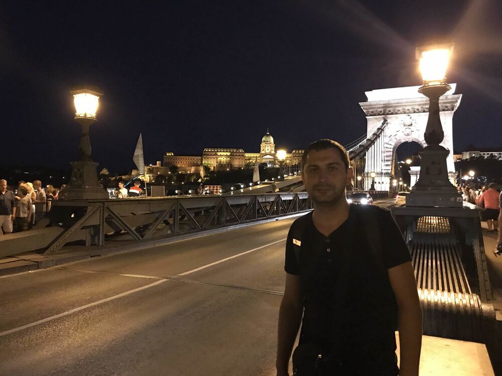  19120619  Andriy, 39 ,    