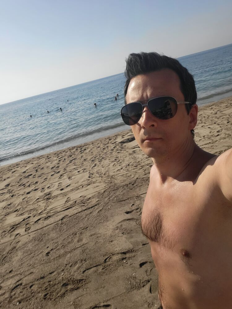  38441169  Dima, 37 ,    